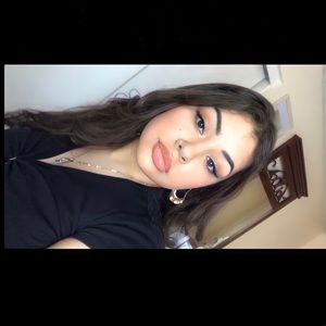 Meet your Posher, Anneliese